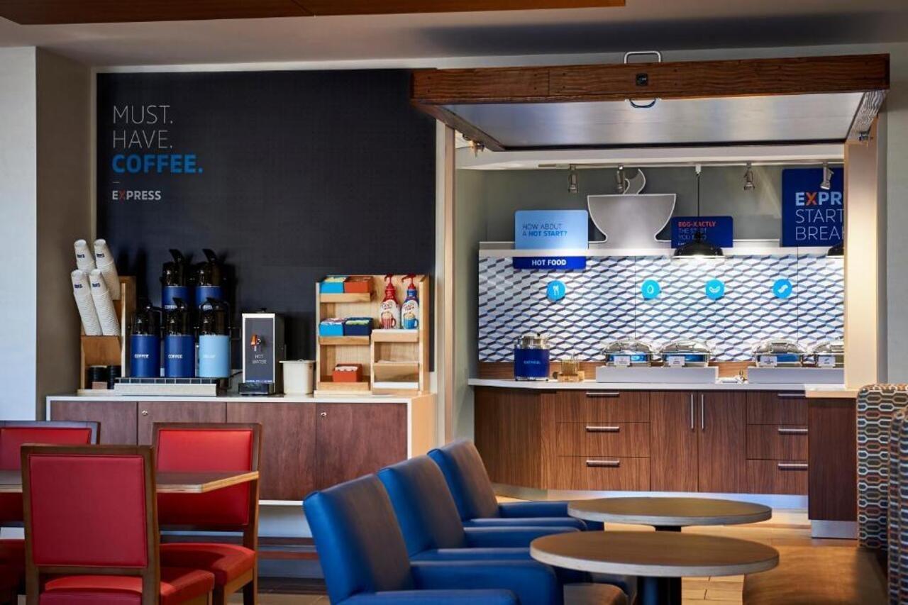 Holiday Inn Express & Suites - Bullhead City By Ihg Bagian luar foto