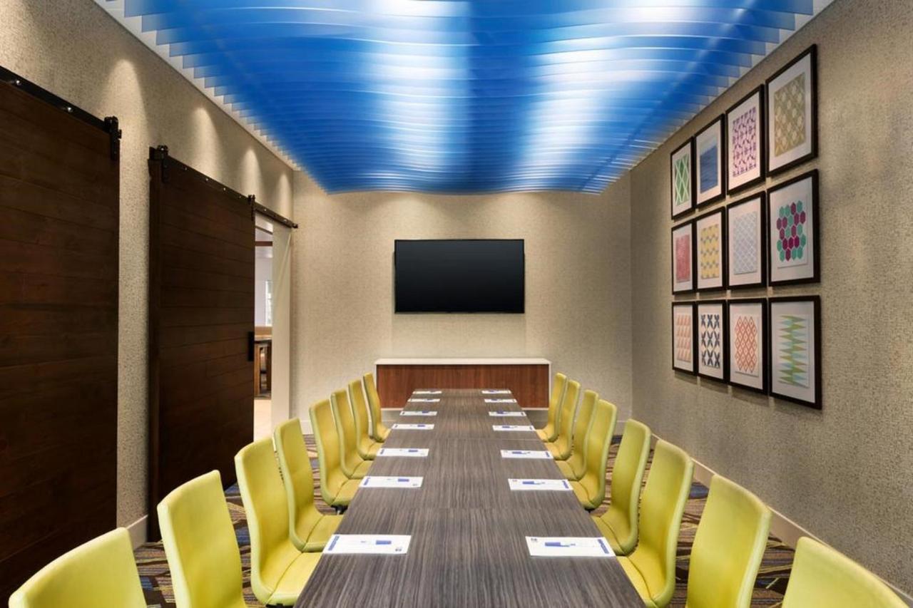 Holiday Inn Express & Suites - Bullhead City By Ihg Bagian luar foto