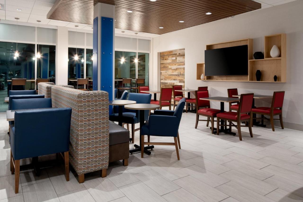 Holiday Inn Express & Suites - Bullhead City By Ihg Bagian luar foto
