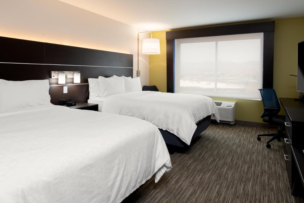 Holiday Inn Express & Suites - Bullhead City By Ihg Bagian luar foto
