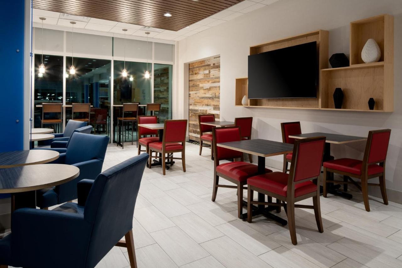 Holiday Inn Express & Suites - Bullhead City By Ihg Bagian luar foto
