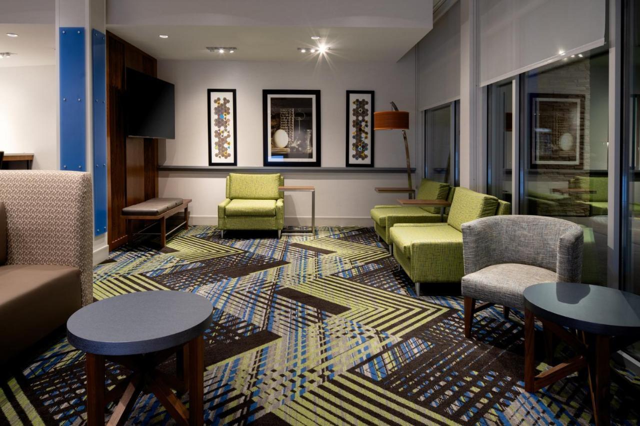Holiday Inn Express & Suites - Bullhead City By Ihg Bagian luar foto