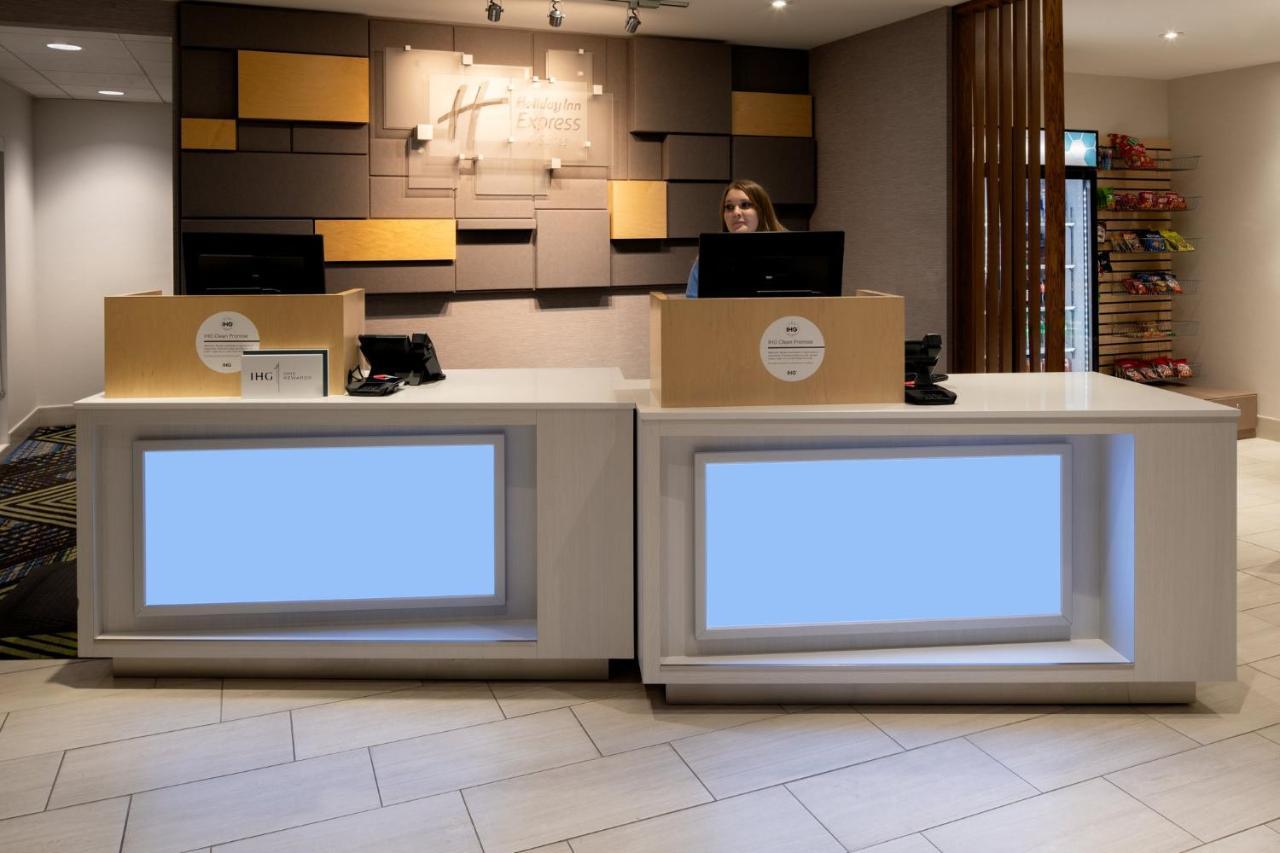 Holiday Inn Express & Suites - Bullhead City By Ihg Bagian luar foto