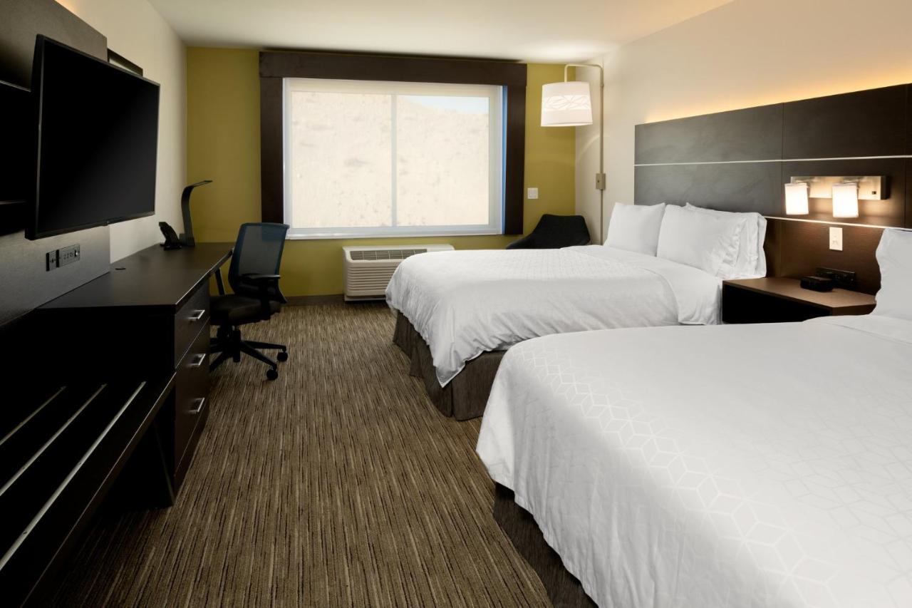 Holiday Inn Express & Suites - Bullhead City By Ihg Bagian luar foto